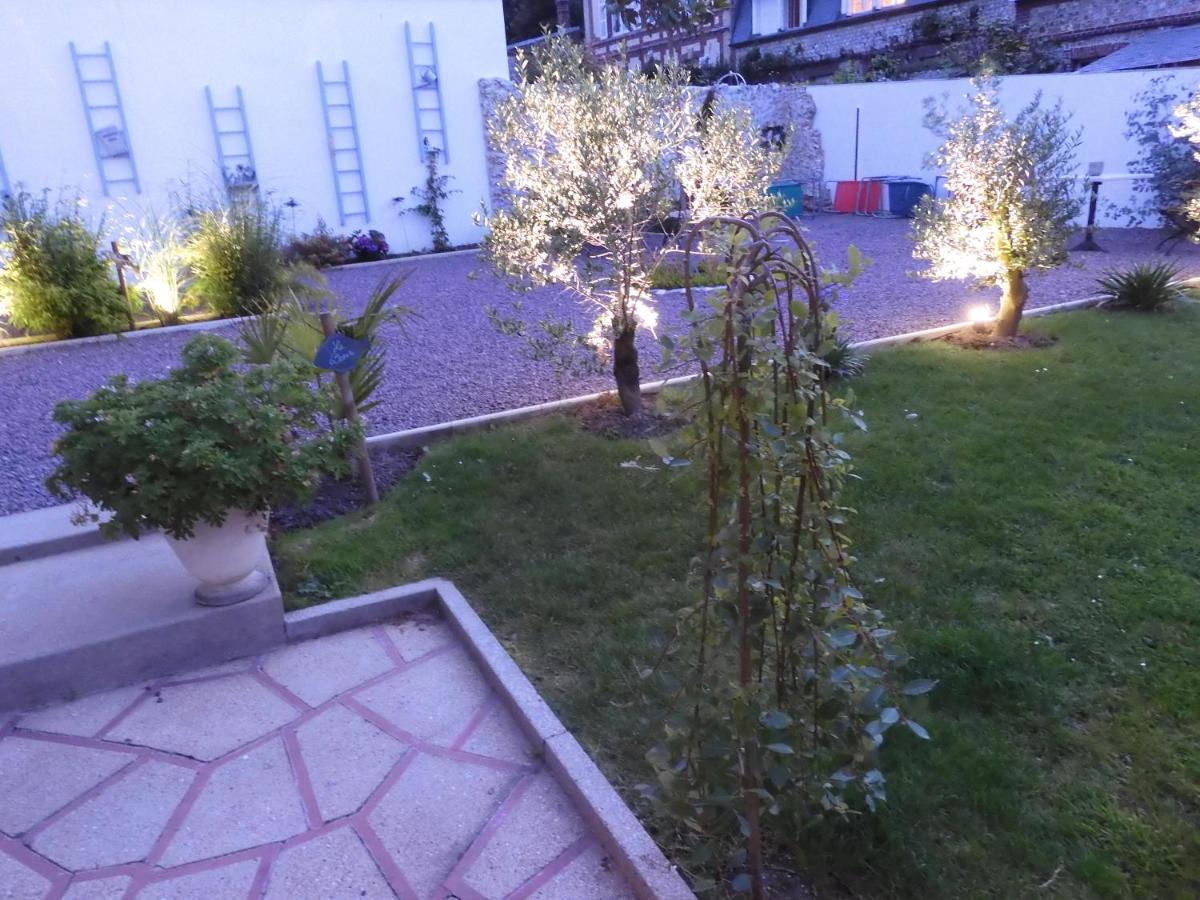 Gite La Perissoire - Place De Parking Incluse Étretat Kültér fotó